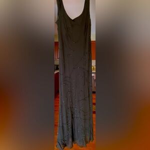 Jones New York size 12 100% silk evening gown with beads